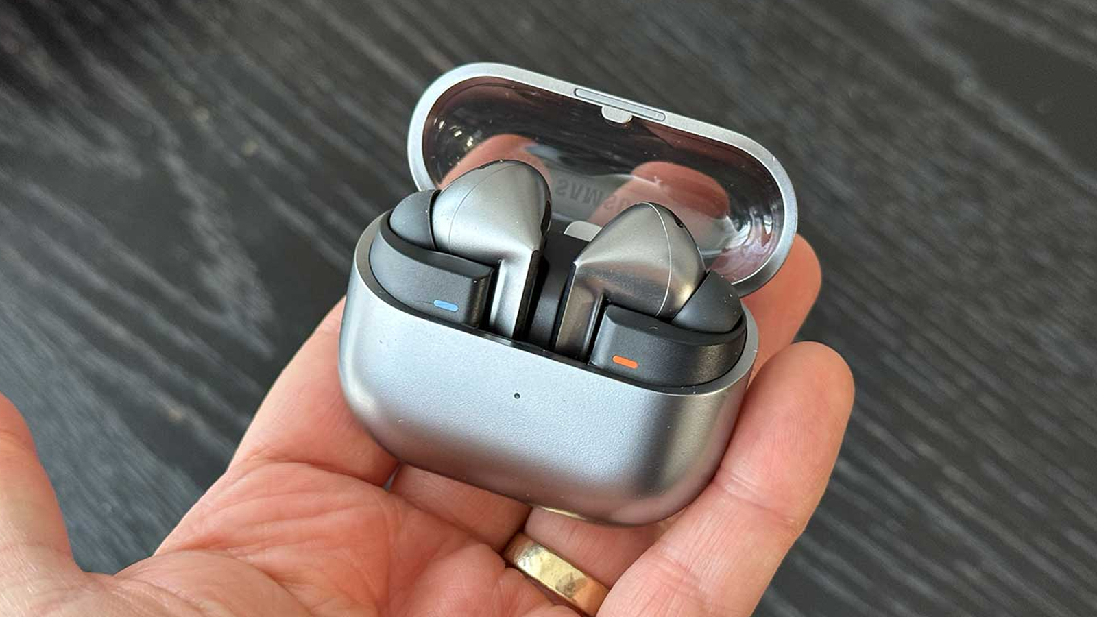 قیمت و خرید هدفون بلوتوثی سامسونگ مدل Galaxy Buds3 pro