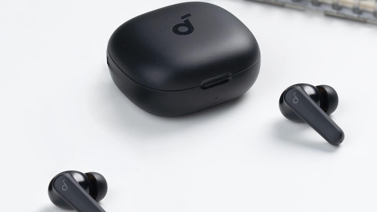 راهنمای خرید هدفون انکر با طراحی داخل گوش SOUNDCORE R50I A3949